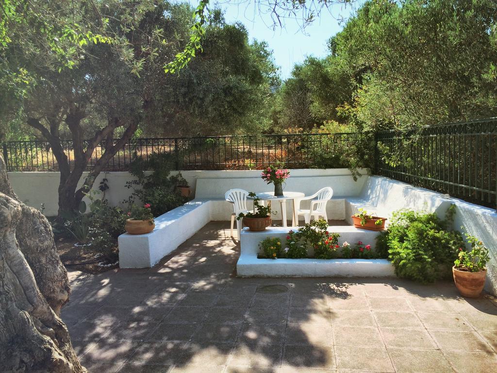 Villa Regina à Kalo Chorio  Extérieur photo